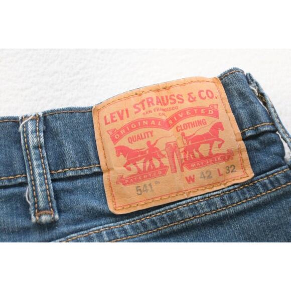 Levi's 541 Athletic Fit Stretch Denim Work Jeans Mens Sz 42 x 31 (Tag42x32) - Picture 1 of 8